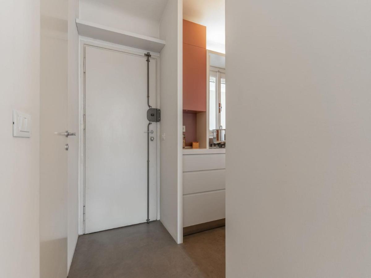 The Best Rent - Lovely One-Bedroom Apartment In Moscova Milão Exterior foto