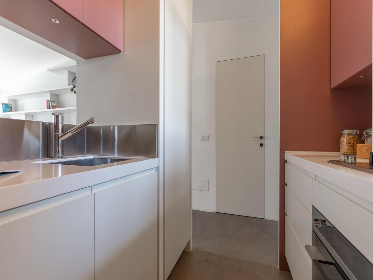 The Best Rent - Lovely One-Bedroom Apartment In Moscova Milão Exterior foto