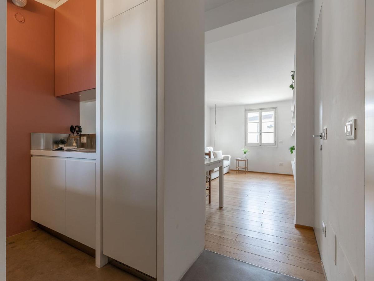 The Best Rent - Lovely One-Bedroom Apartment In Moscova Milão Exterior foto
