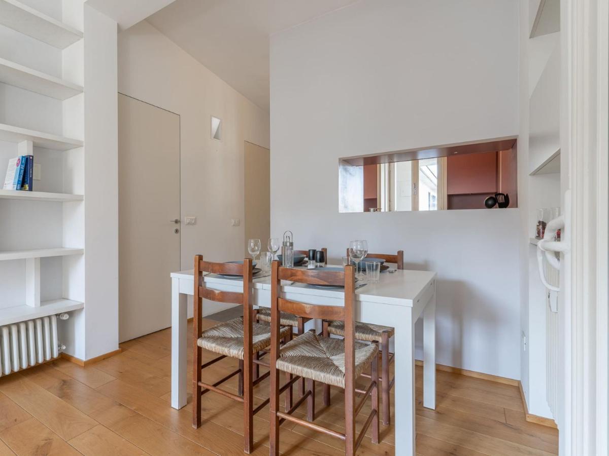 The Best Rent - Lovely One-Bedroom Apartment In Moscova Milão Exterior foto