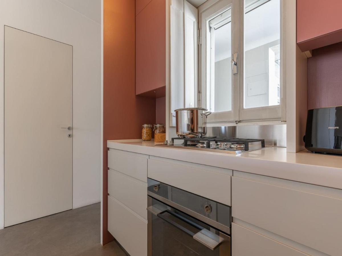 The Best Rent - Lovely One-Bedroom Apartment In Moscova Milão Exterior foto
